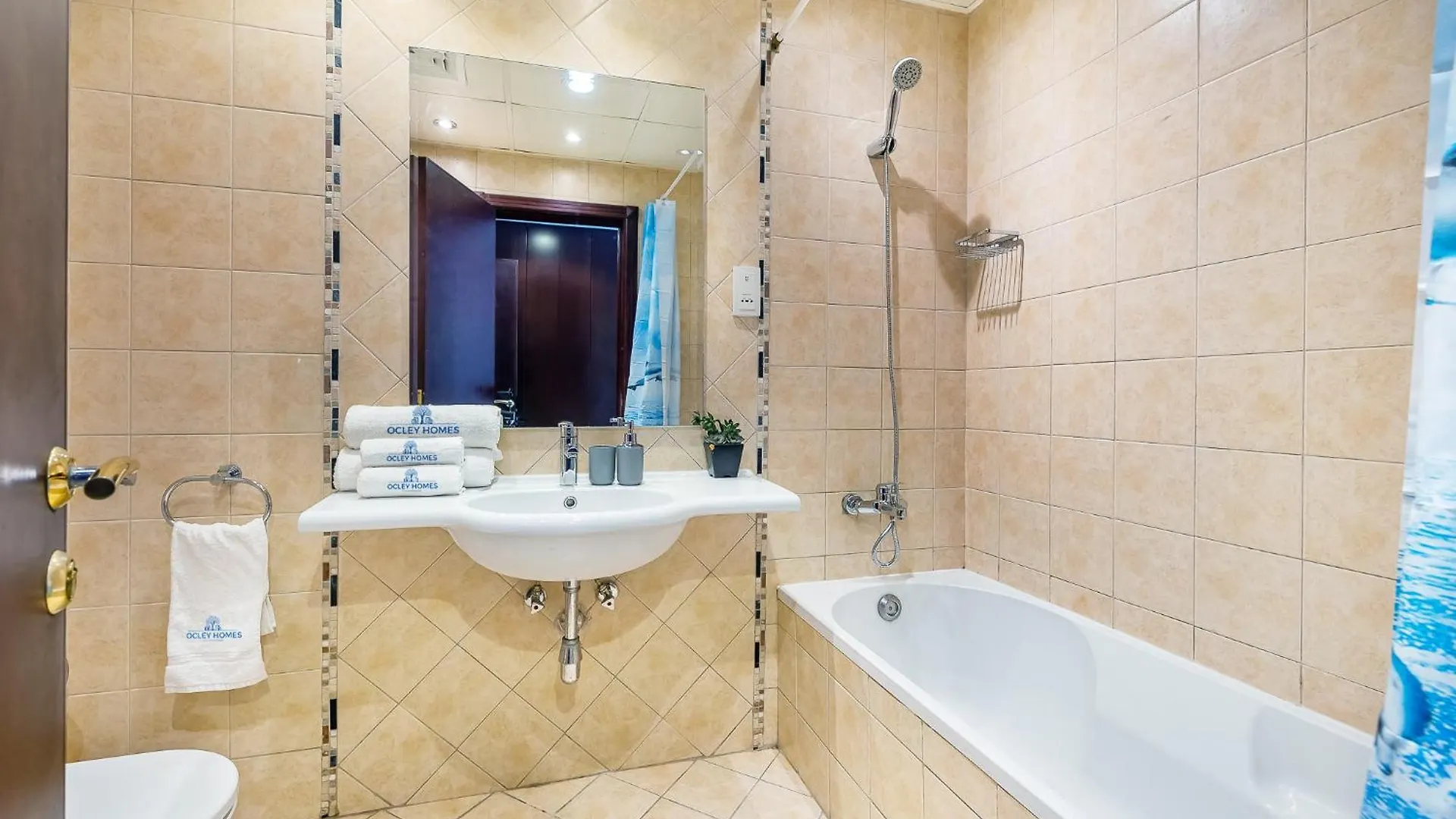Extra Spacious Home With Stunning Marina Views Dubai
