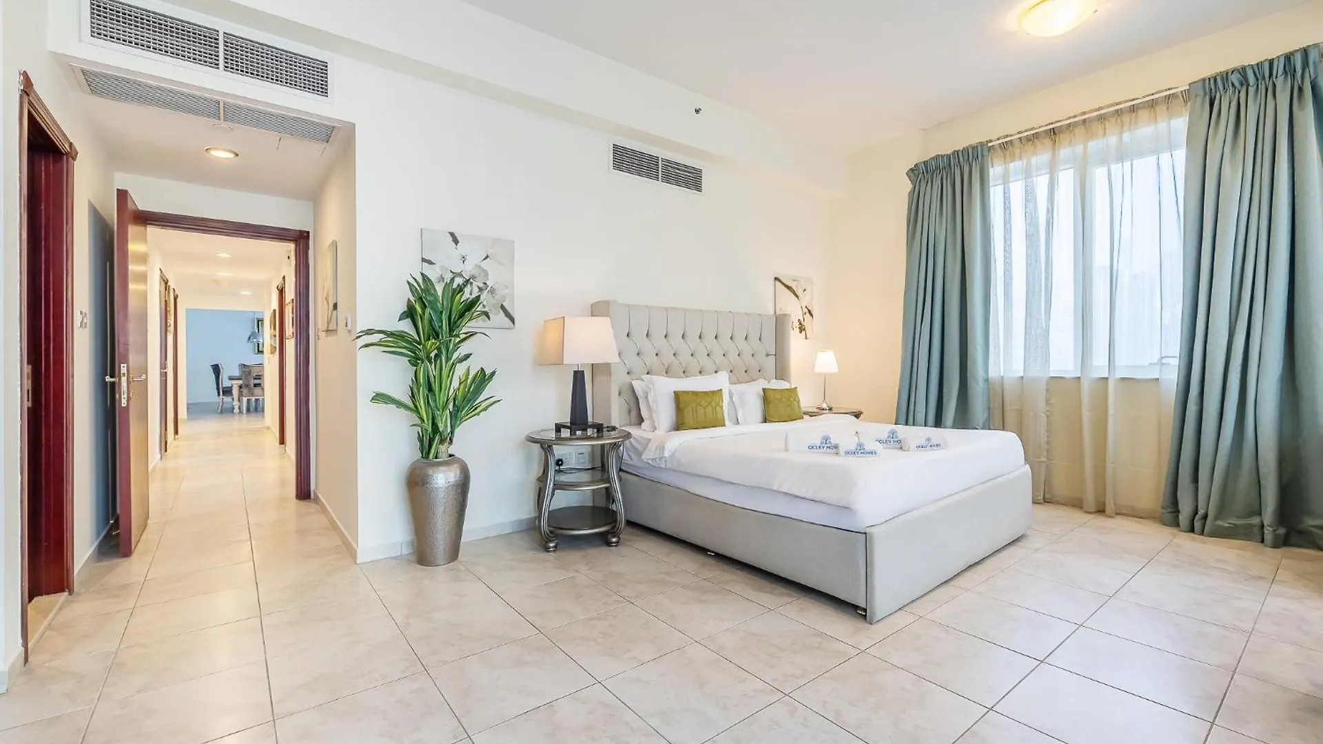 Extra Spacious Home With Stunning Marina Views 두바이
